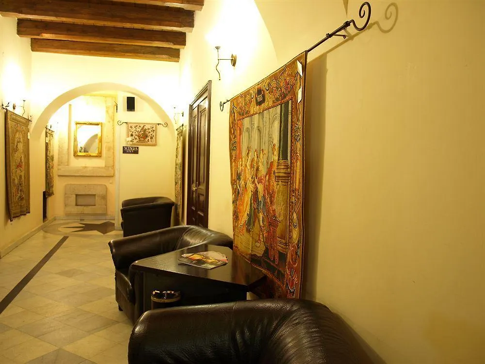 Hotel Elektor Premium Krakau 3*,